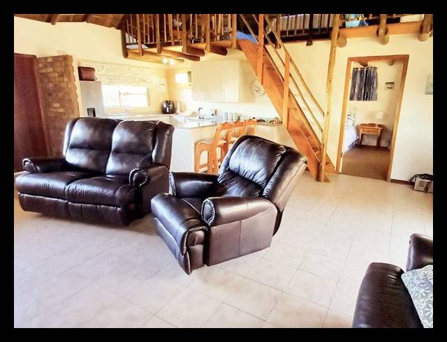 4 BEDROOM HOUSE FOR SALE IN VAAL MARINA